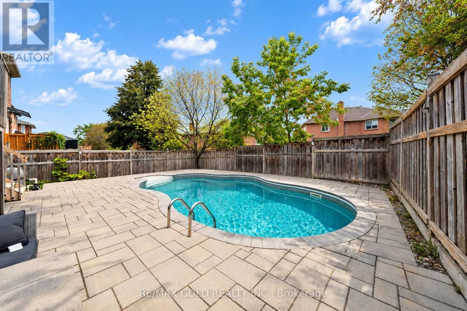 43 GOLDEN MEADOW ROAD