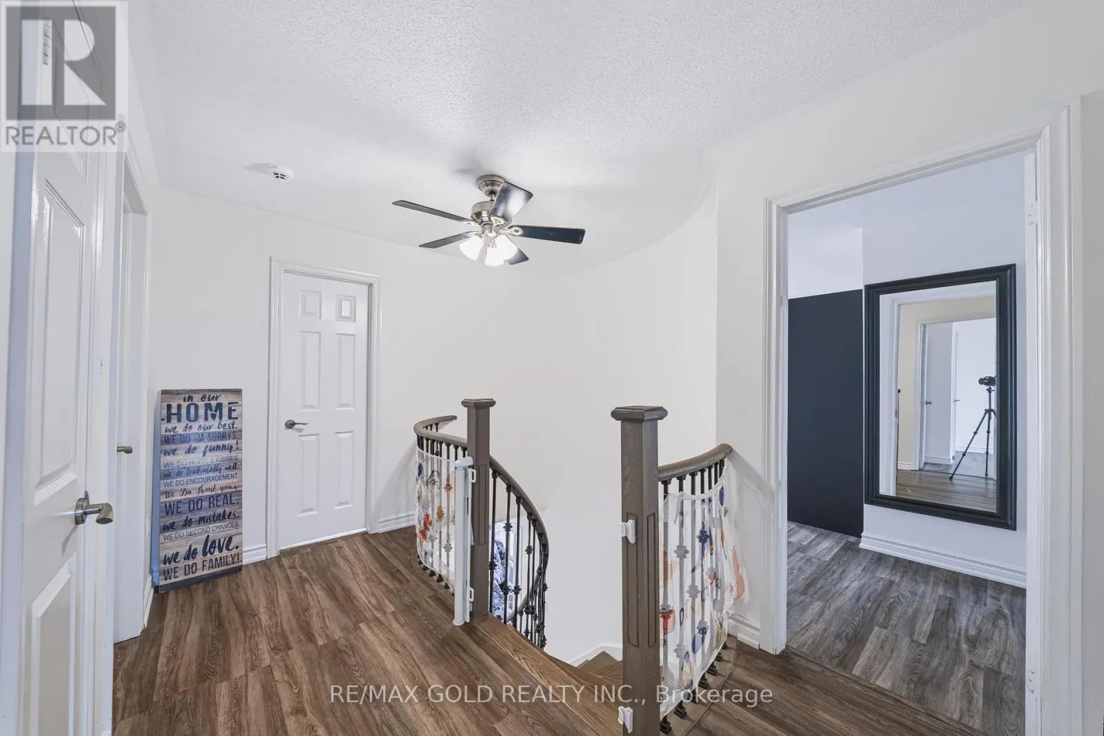 43 GOLDEN MEADOW ROAD