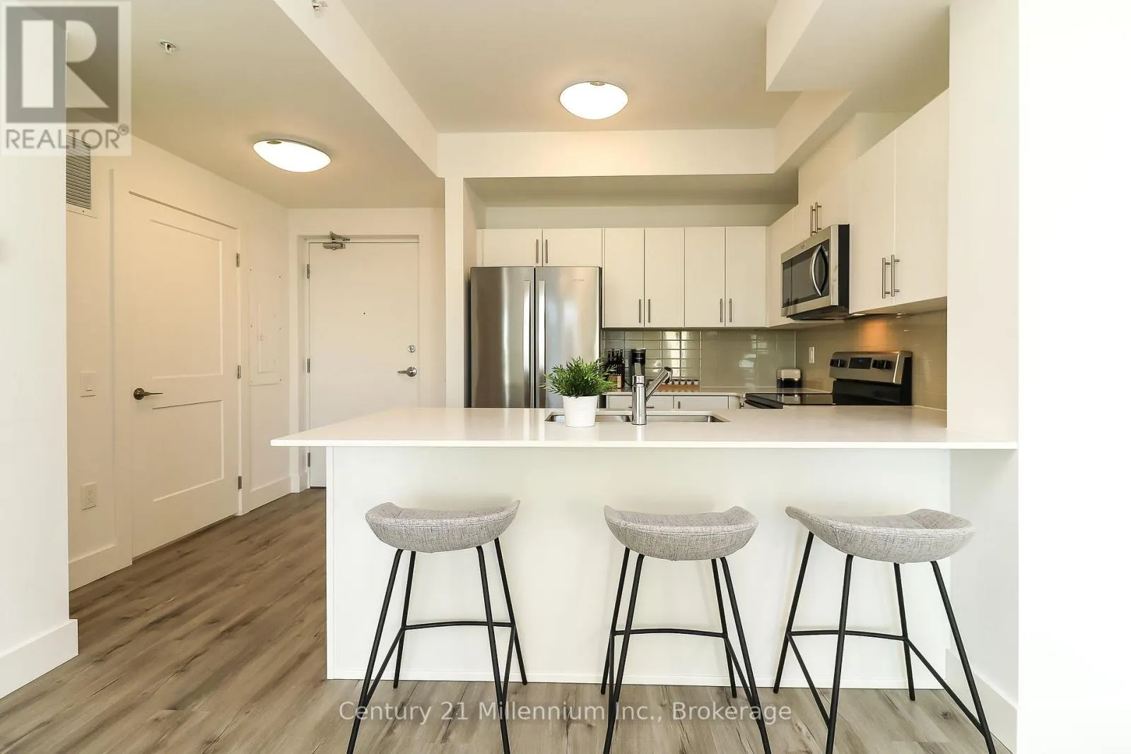 306 - 4 KIMBERLY LANE #306