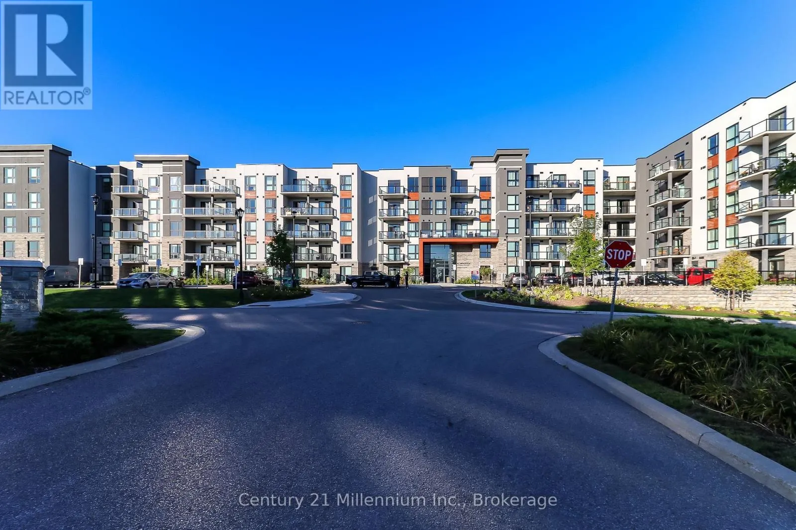 306 - 4 KIMBERLY LANE #306
