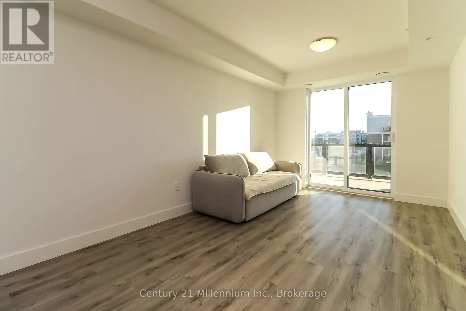 306 - 4 KIMBERLY LANE #306