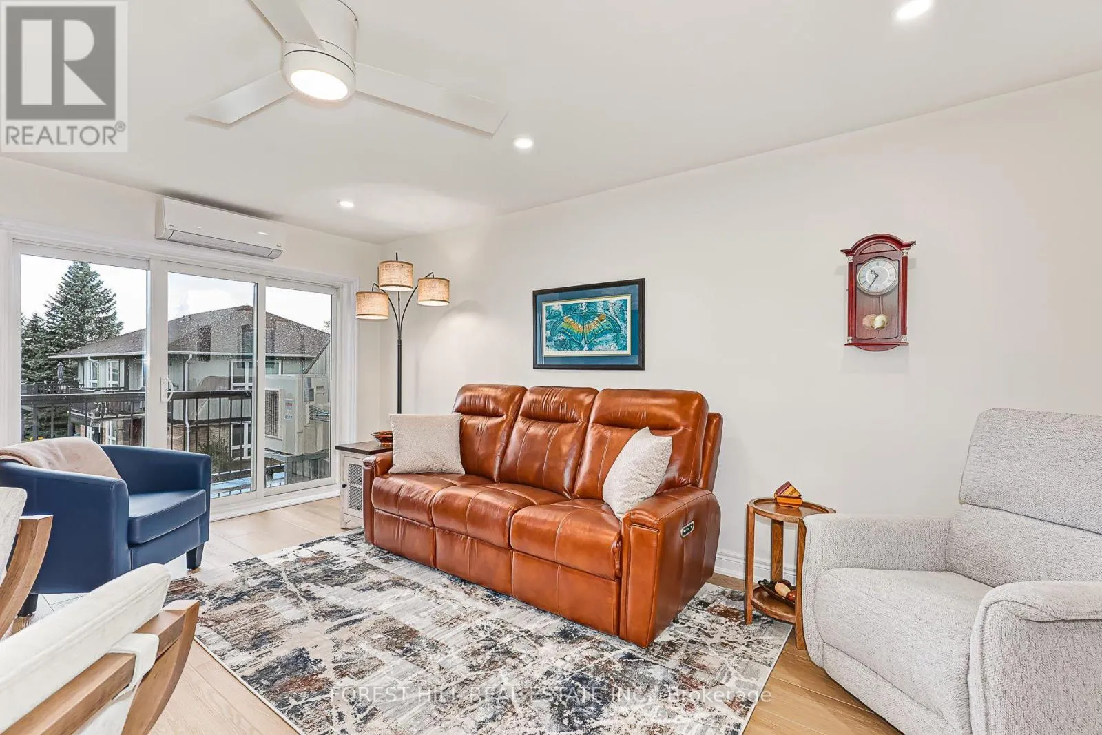 348 MARINERS WAY