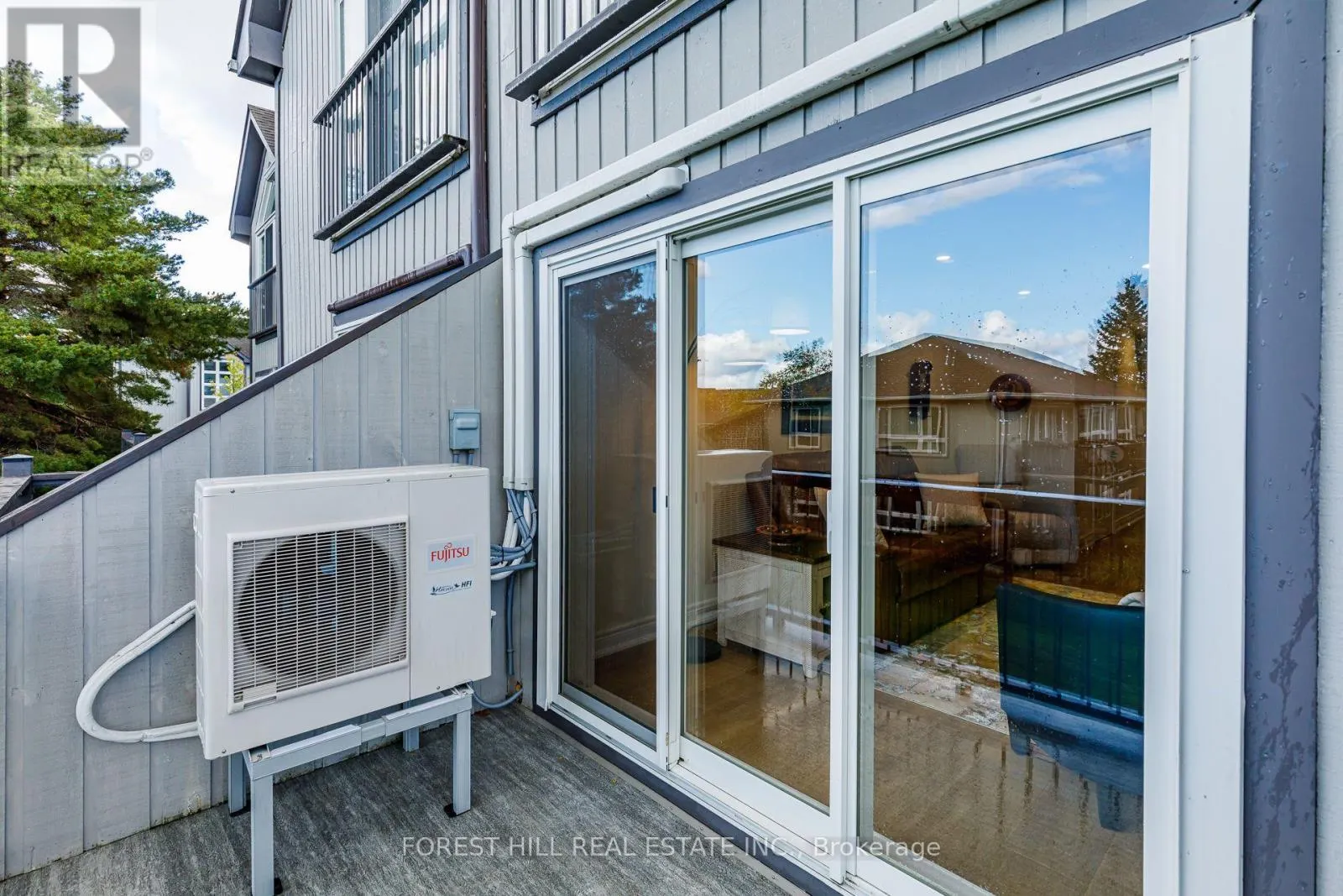 348 MARINERS WAY