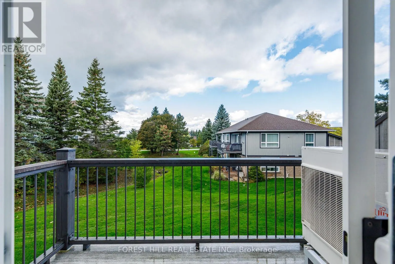 348 MARINERS WAY