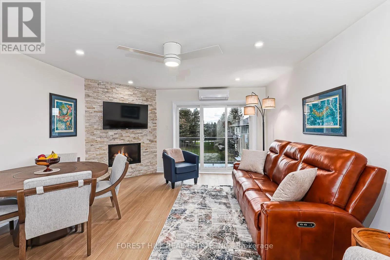 348 MARINERS WAY
