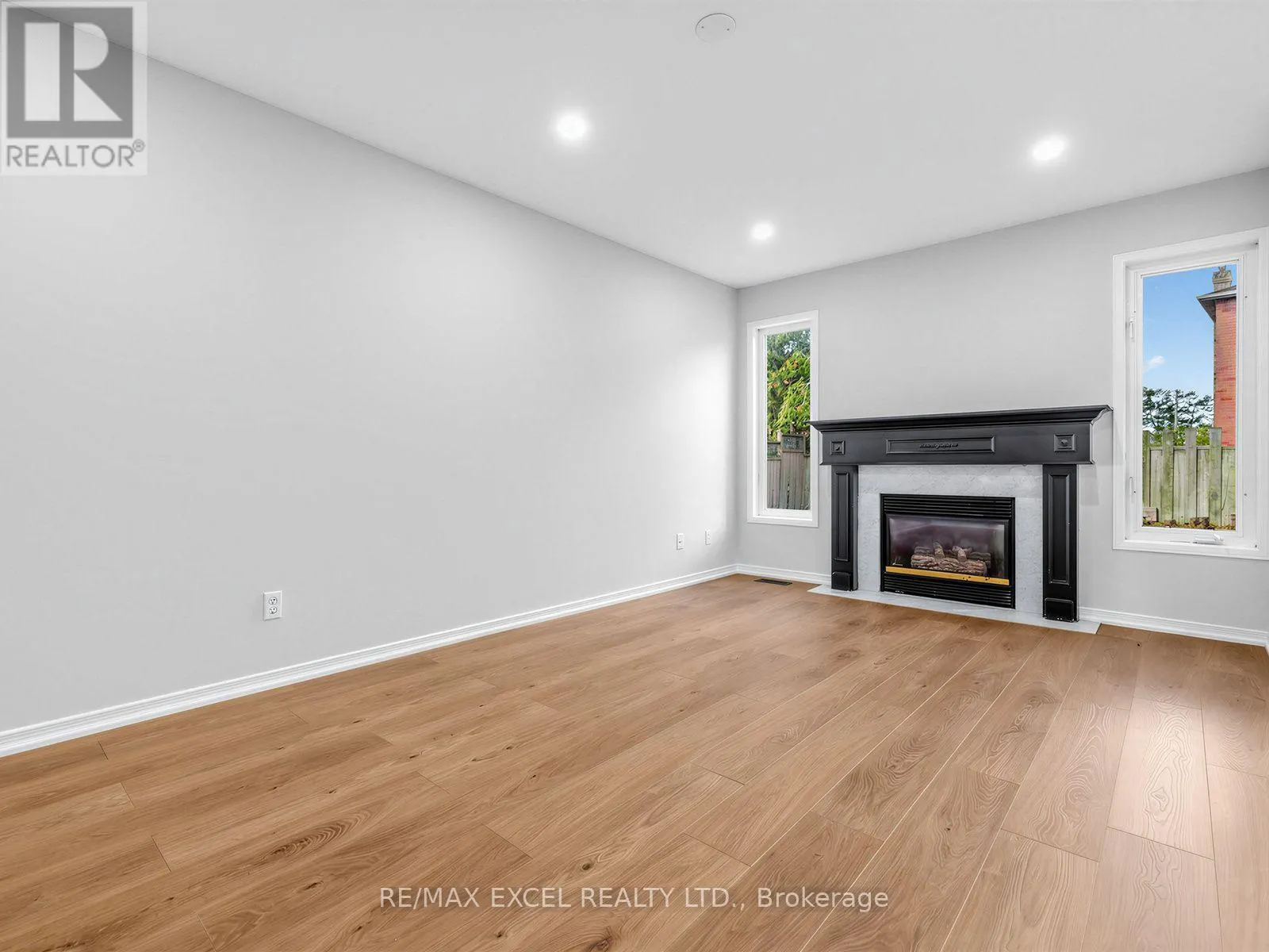 396 CUNDLES ROAD W