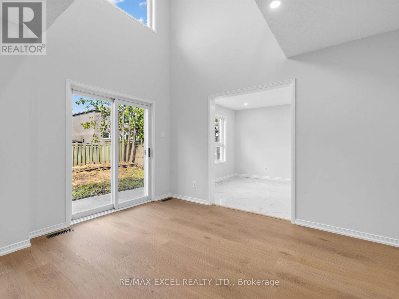 396 CUNDLES ROAD W