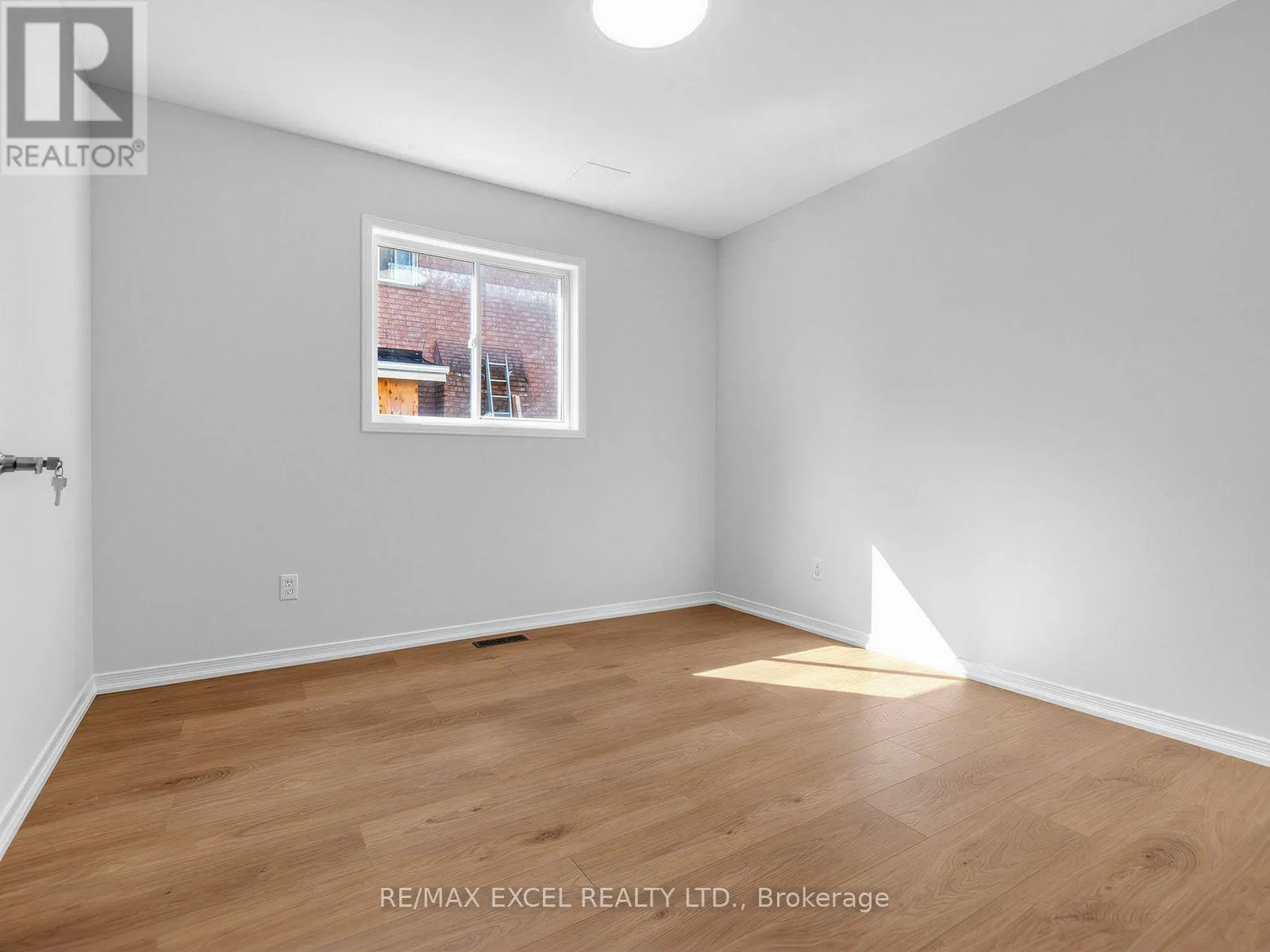396 CUNDLES ROAD W
