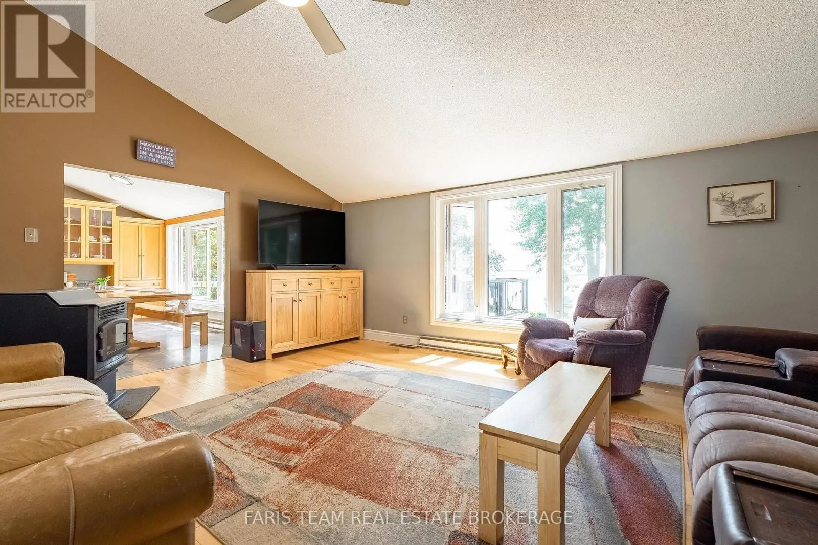 3299 SHOREVIEW DRIVE