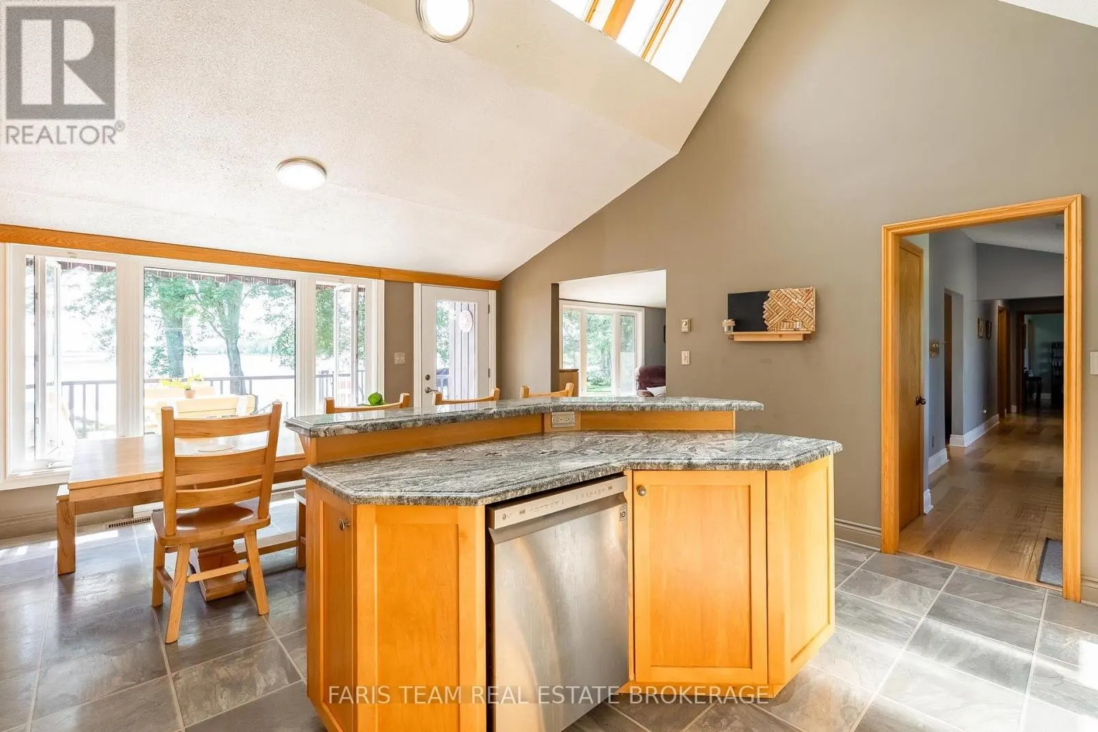 3299 SHOREVIEW DRIVE