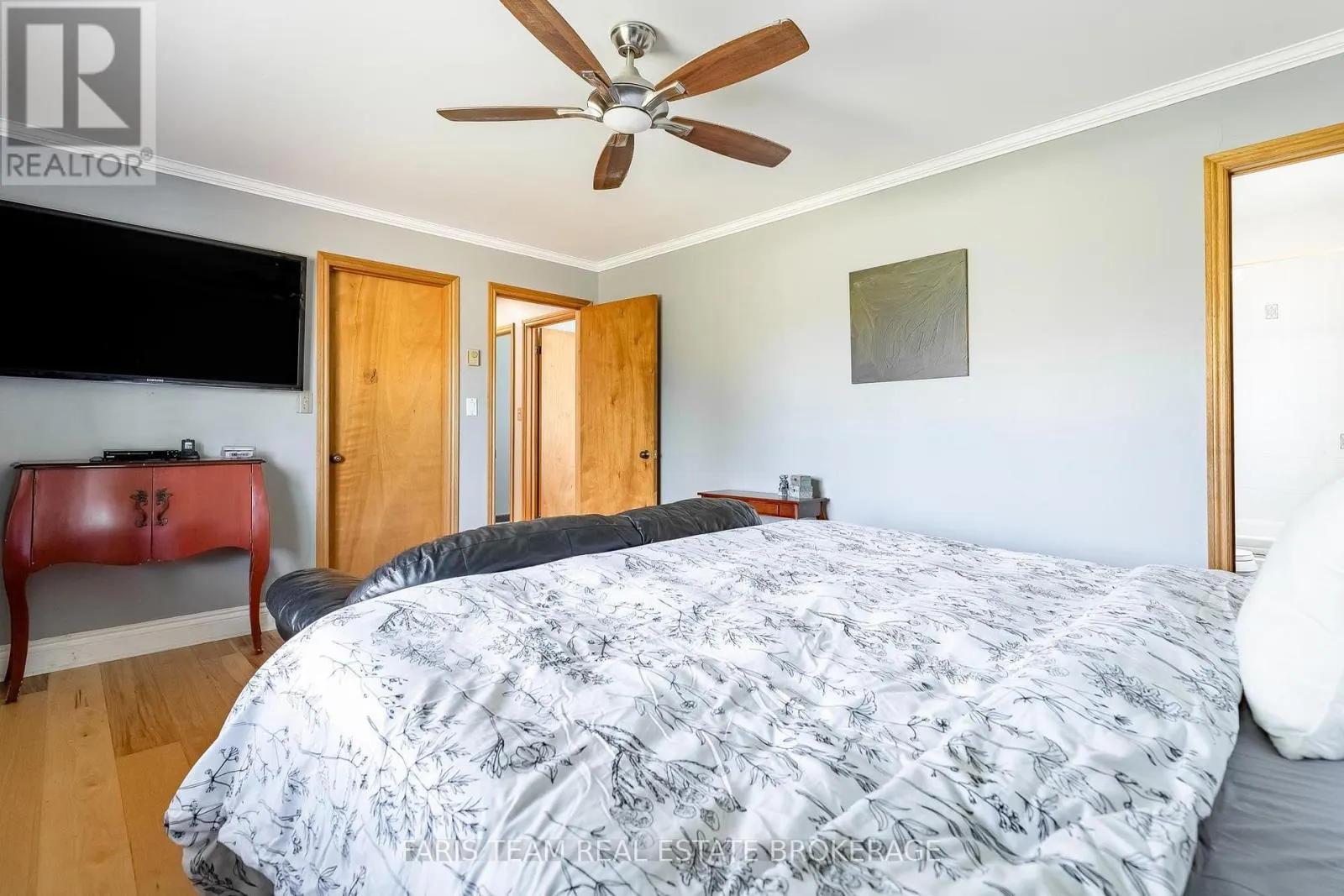 3299 SHOREVIEW DRIVE