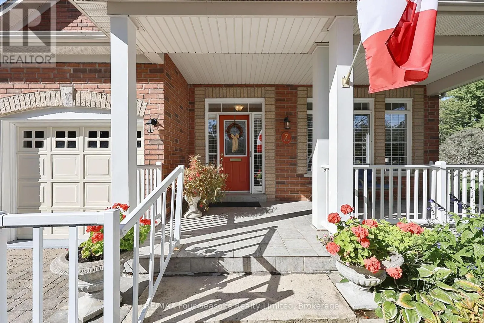 7 CALLARY CRESCENT