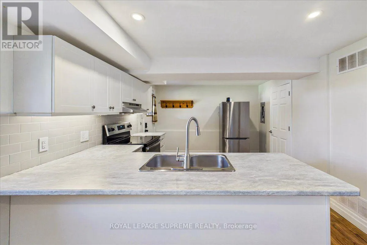 LOWER - 46 RIDGEWAY AVENUE