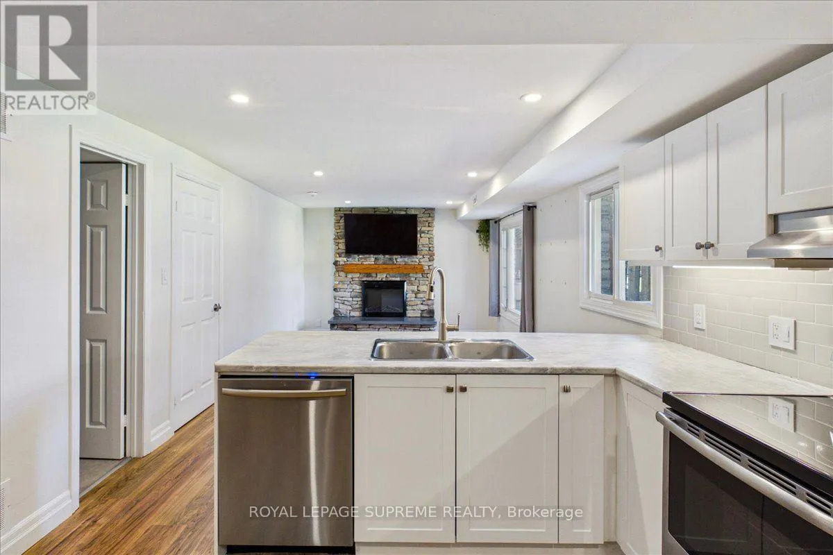 LOWER - 46 RIDGEWAY AVENUE