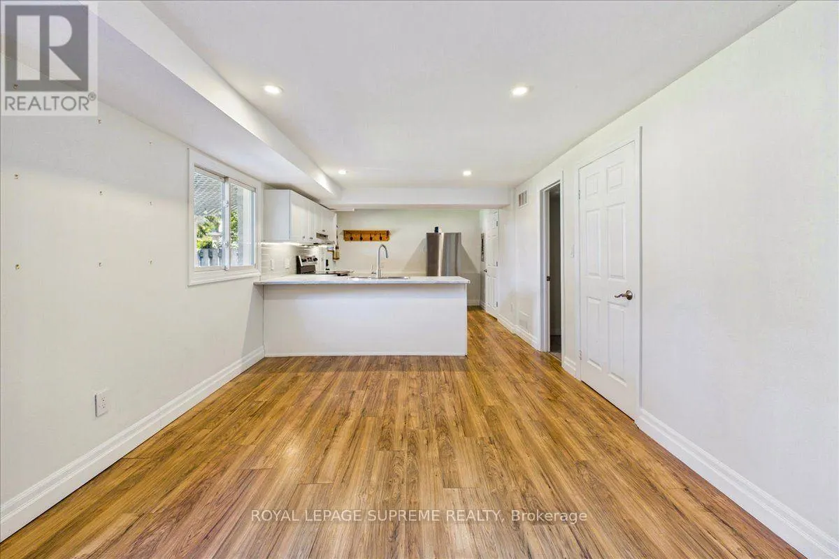 LOWER - 46 RIDGEWAY AVENUE