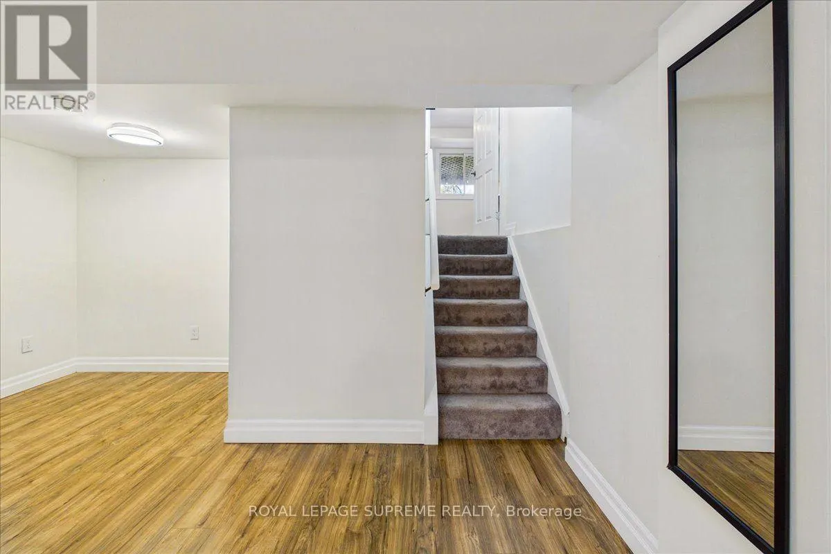 LOWER - 46 RIDGEWAY AVENUE