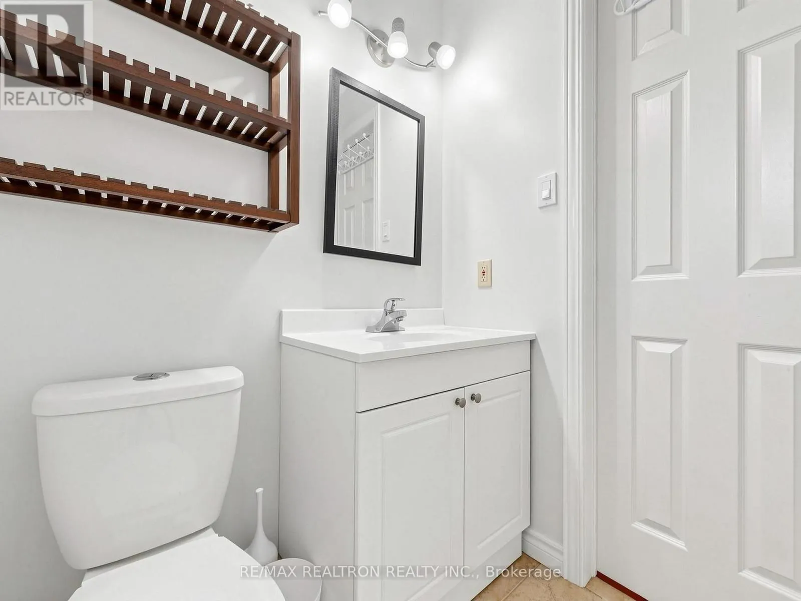 101 CHIEFTAIN CRESCENT