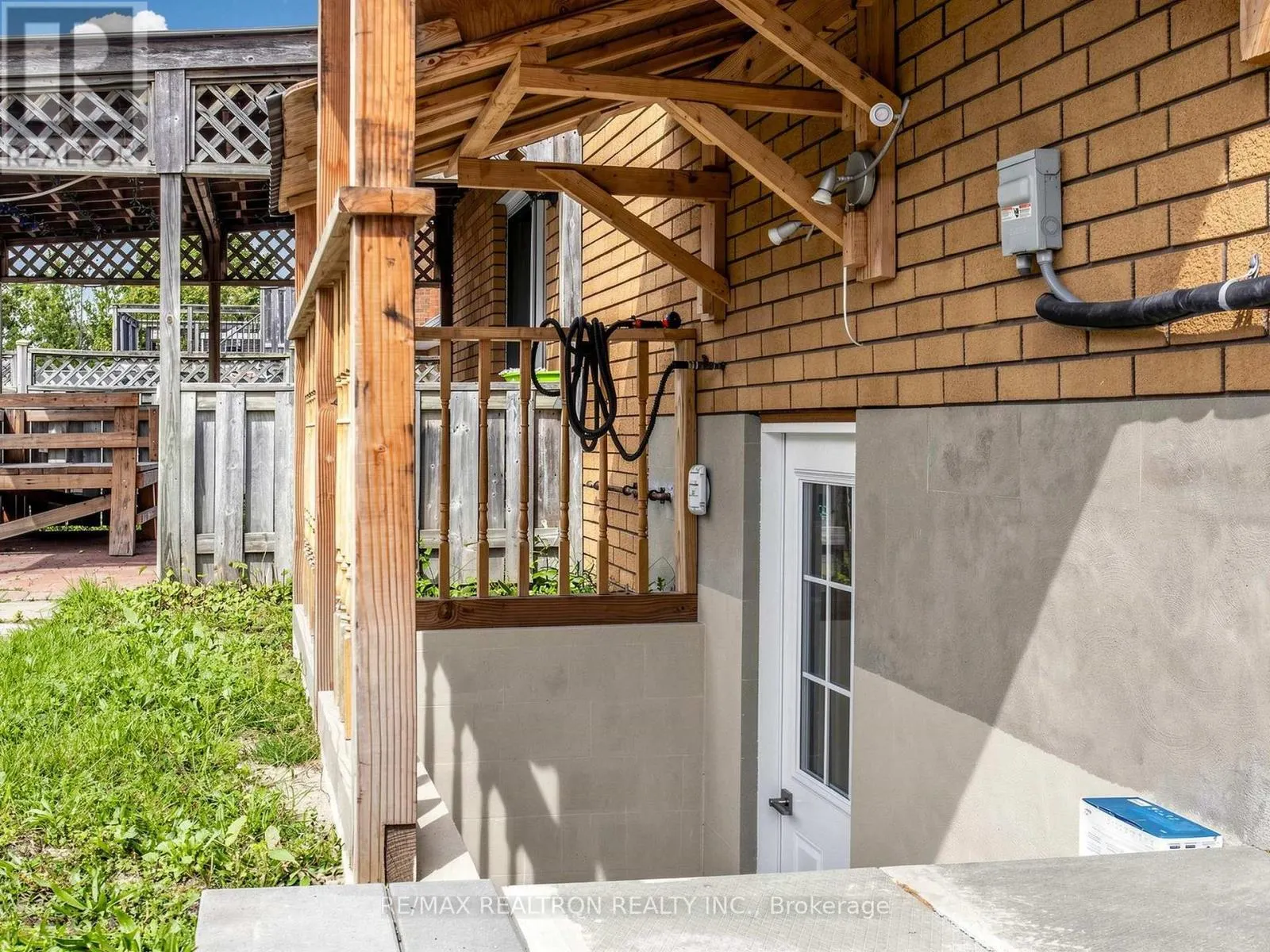 101 CHIEFTAIN CRESCENT