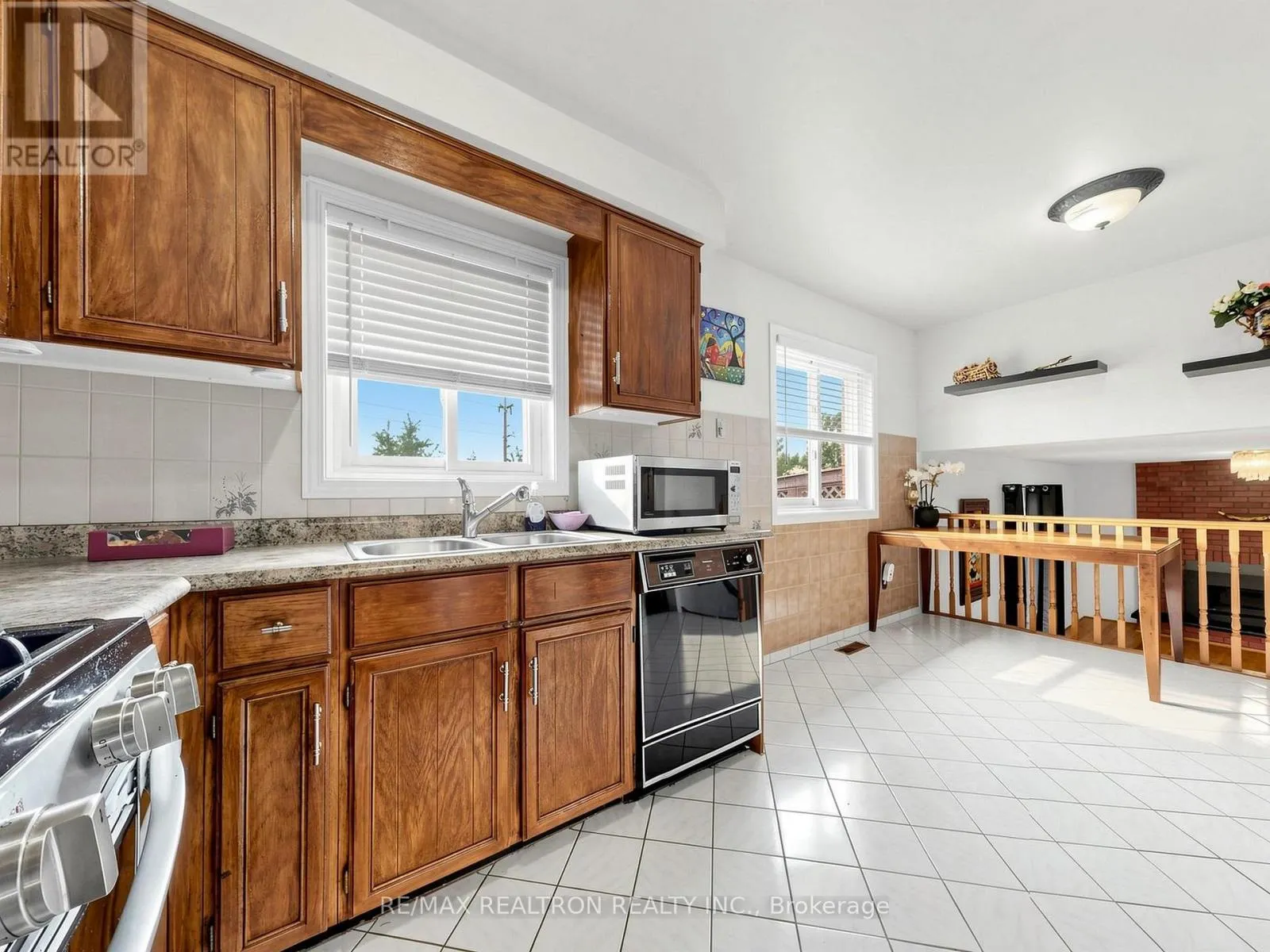 101 CHIEFTAIN CRESCENT
