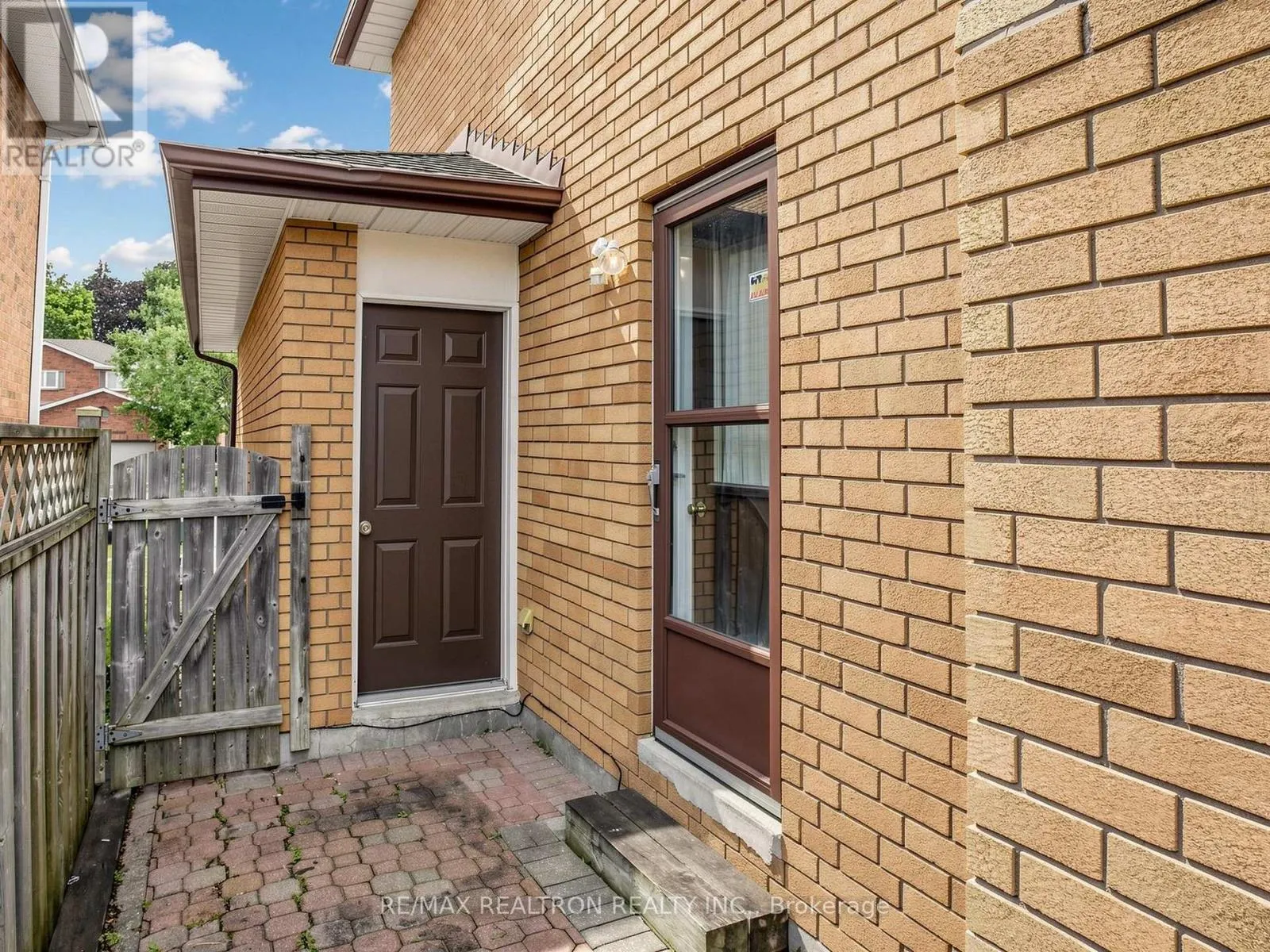 101 CHIEFTAIN CRESCENT
