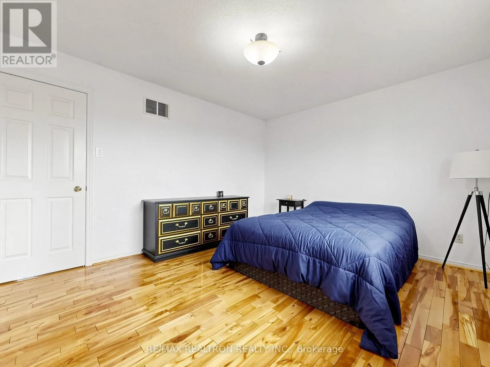 101 CHIEFTAIN CRESCENT