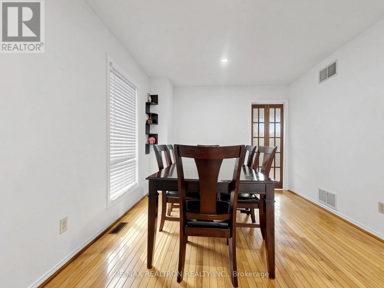 101 CHIEFTAIN CRESCENT