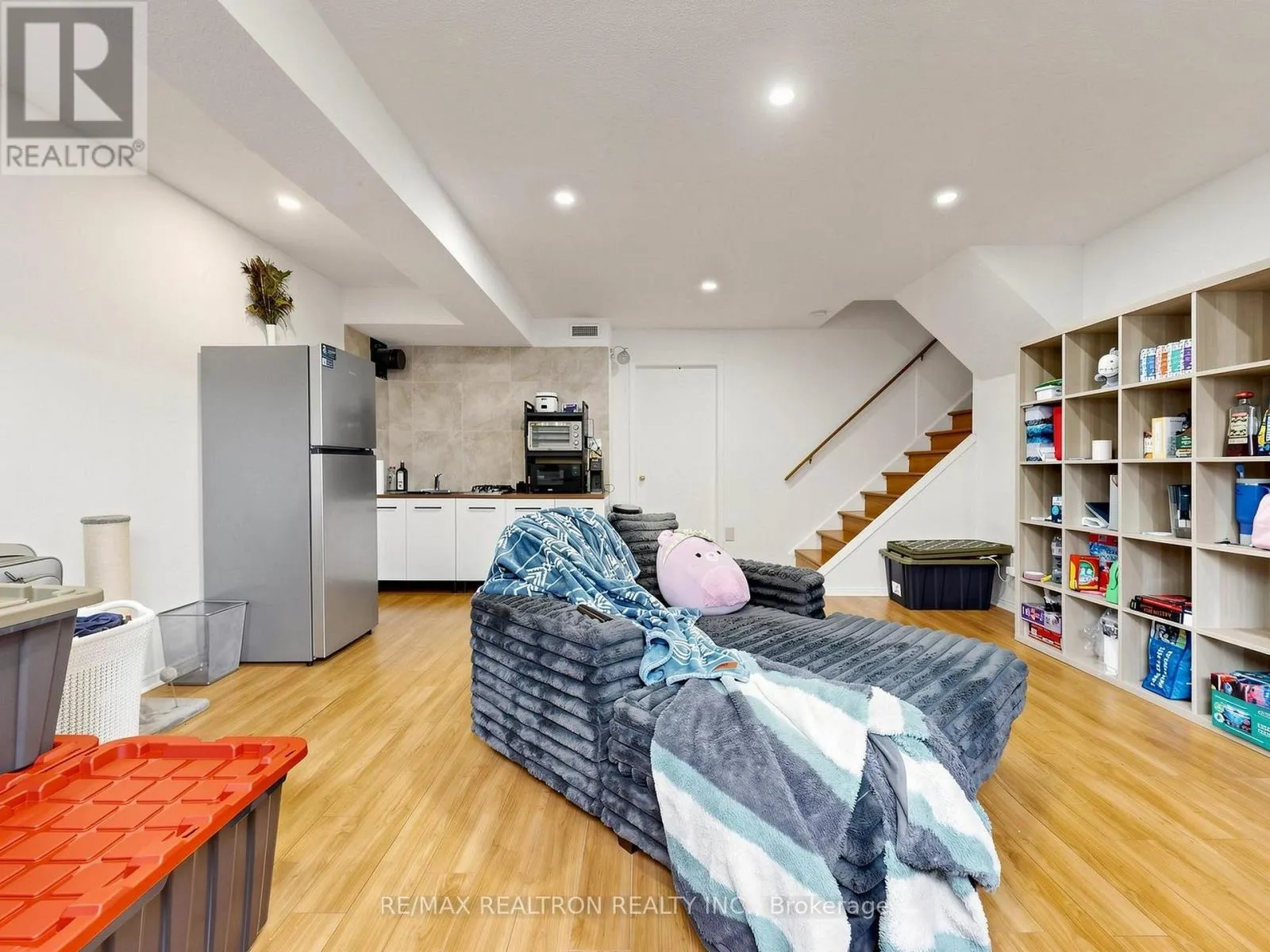 101 CHIEFTAIN CRESCENT