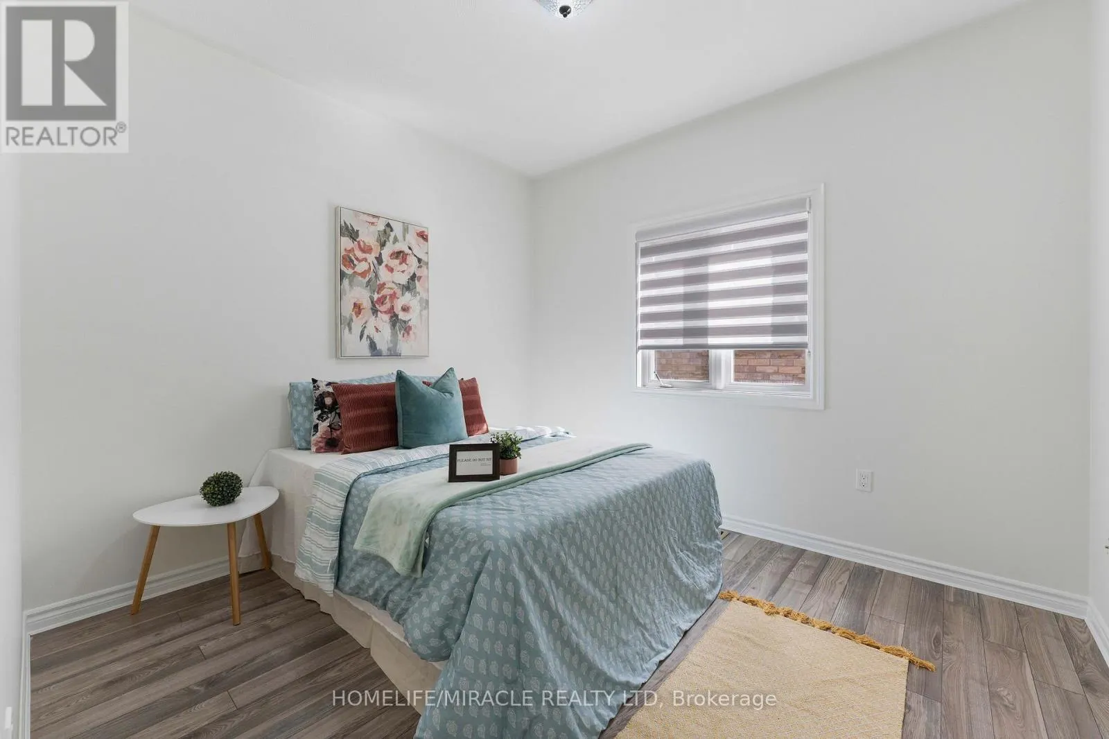 30 DOVE CRESCENT