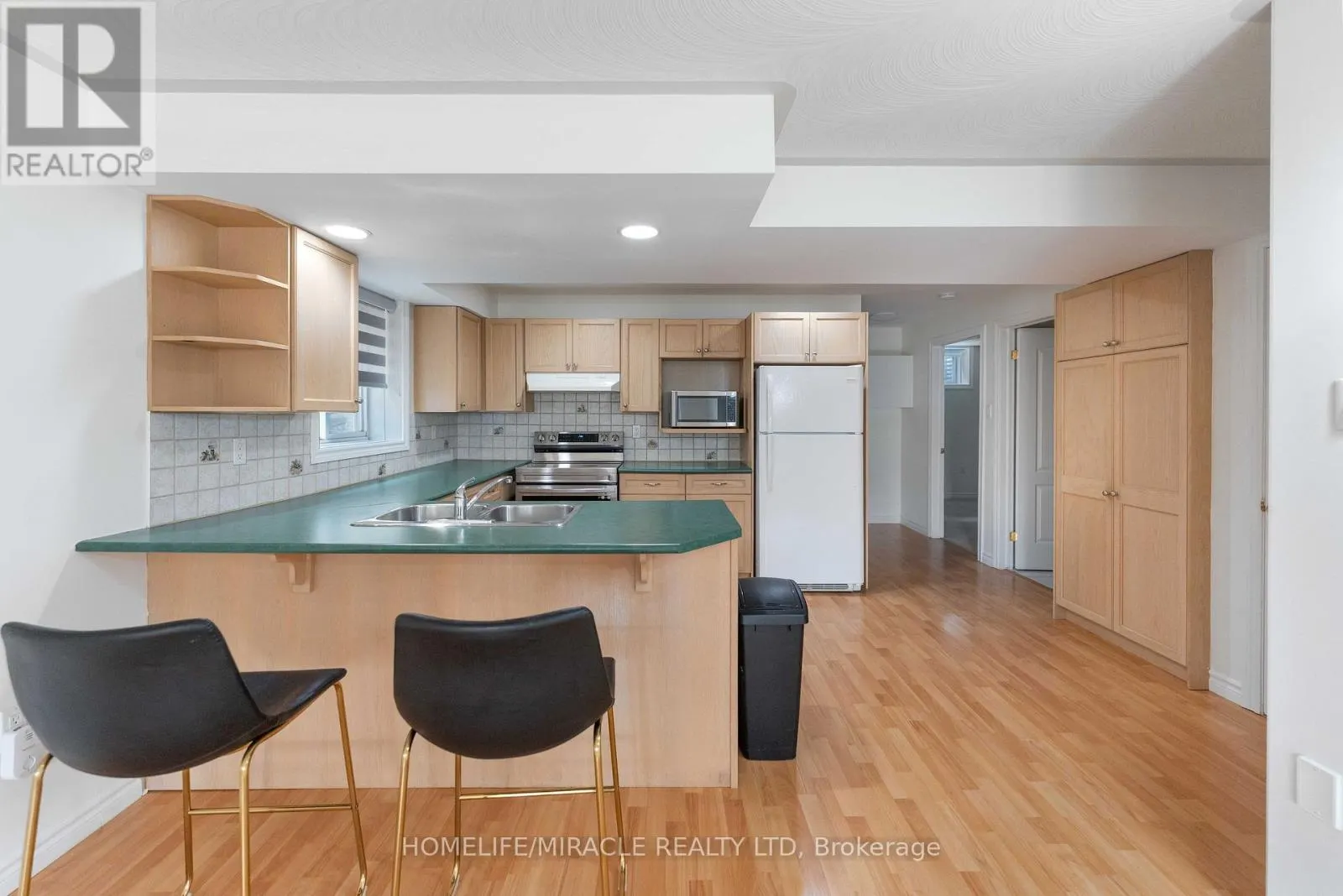 30 DOVE CRESCENT