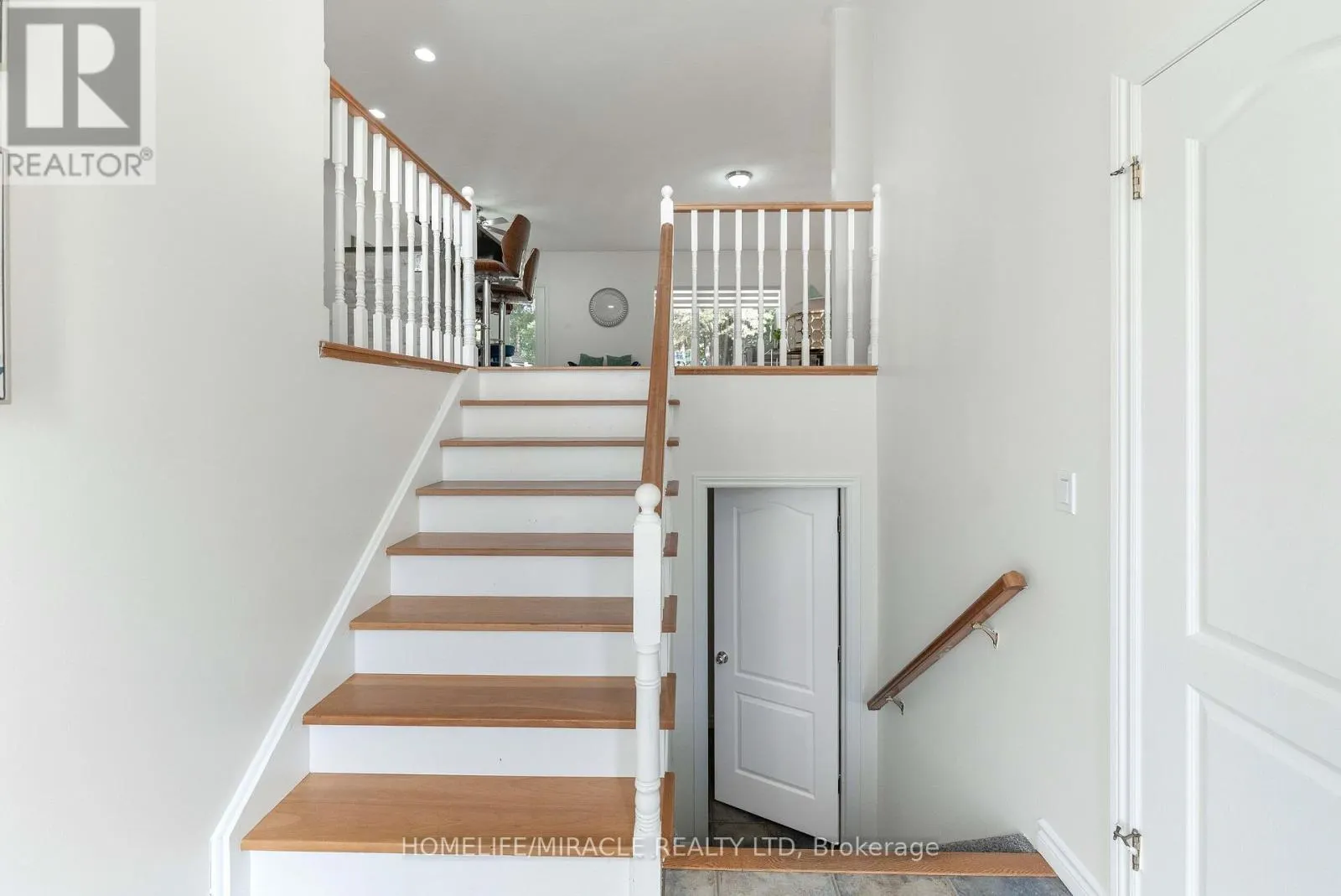 30 DOVE CRESCENT