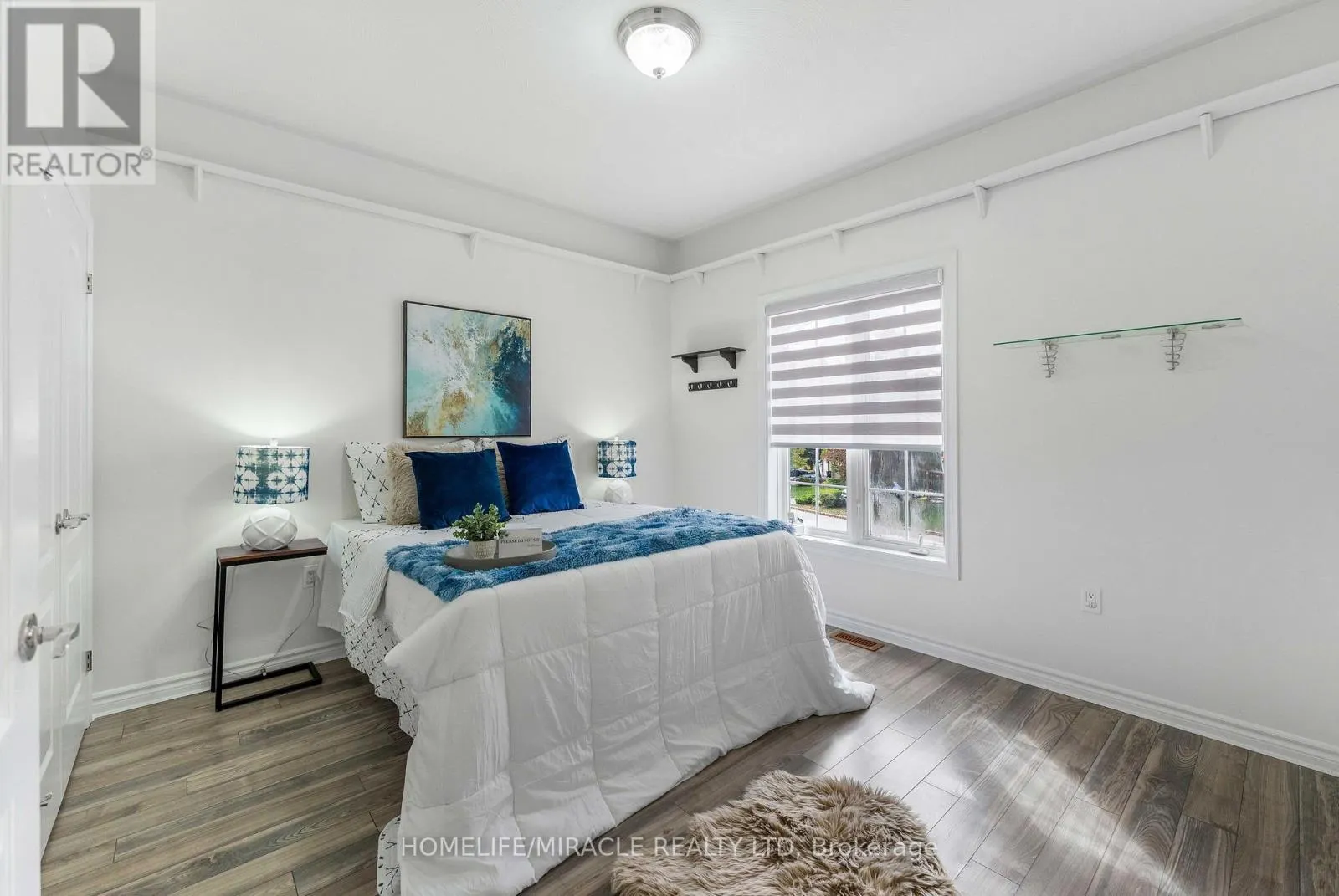 30 DOVE CRESCENT