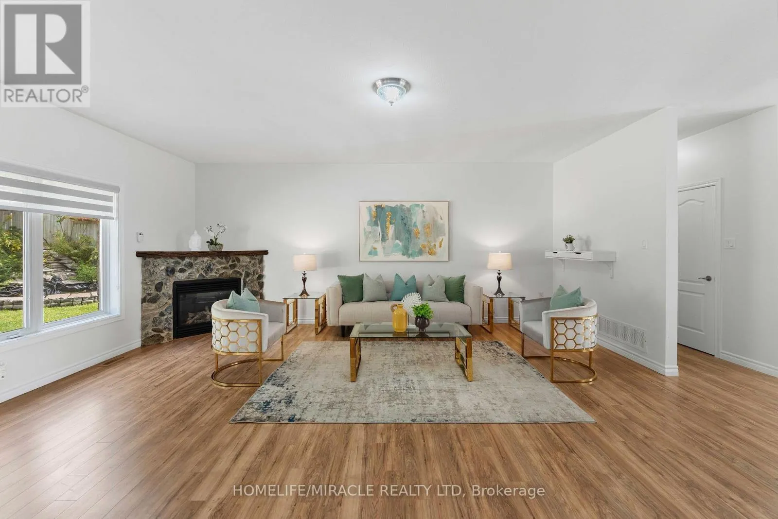 30 DOVE CRESCENT