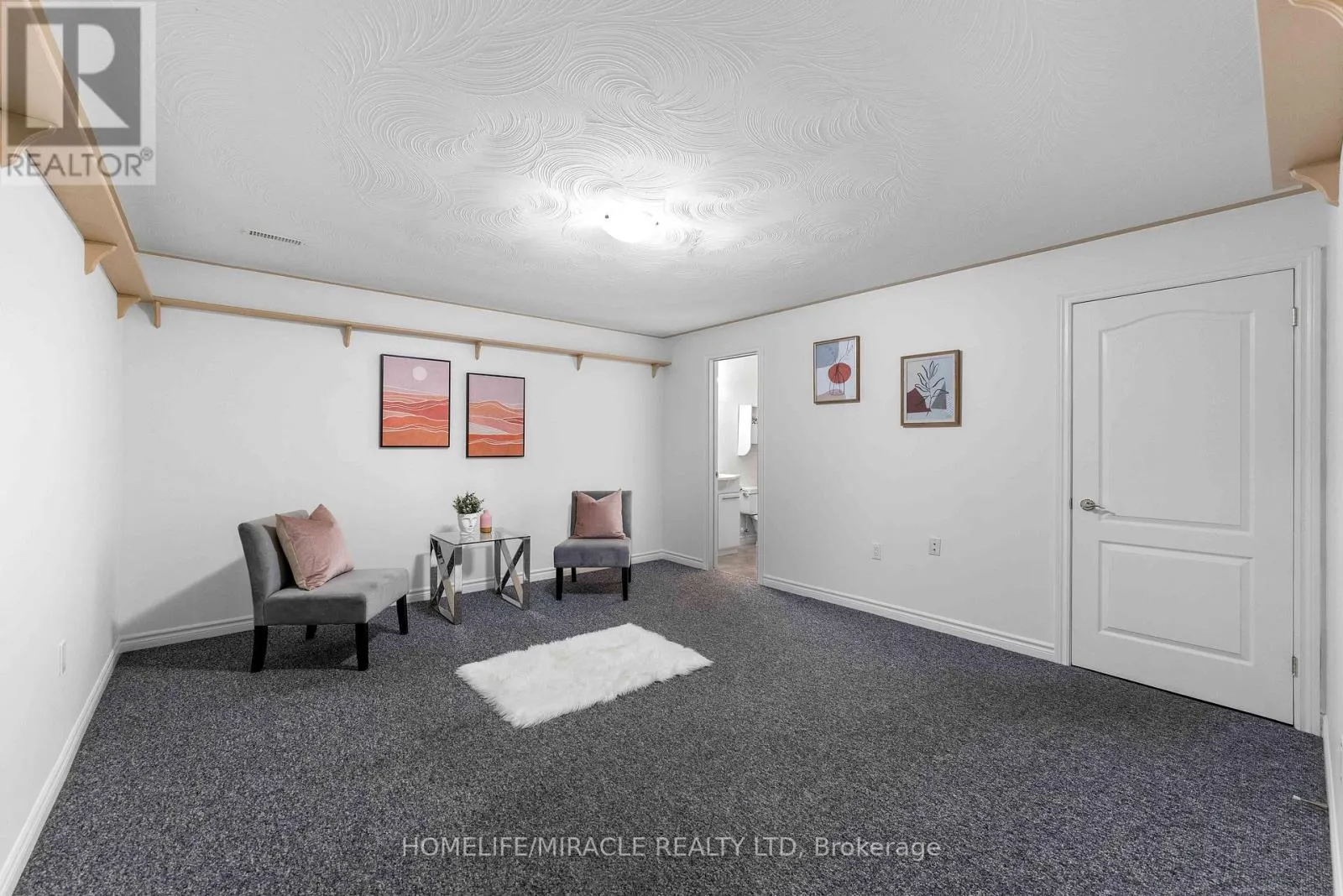 30 DOVE CRESCENT