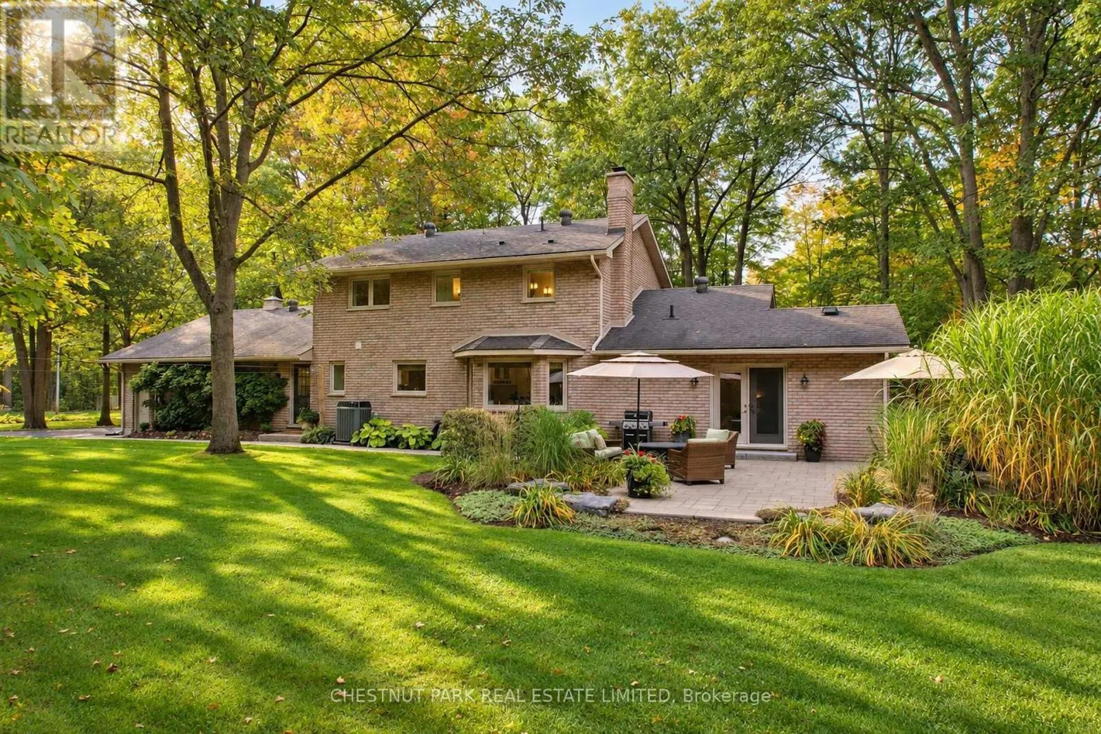 9 MILLS CIRCLE