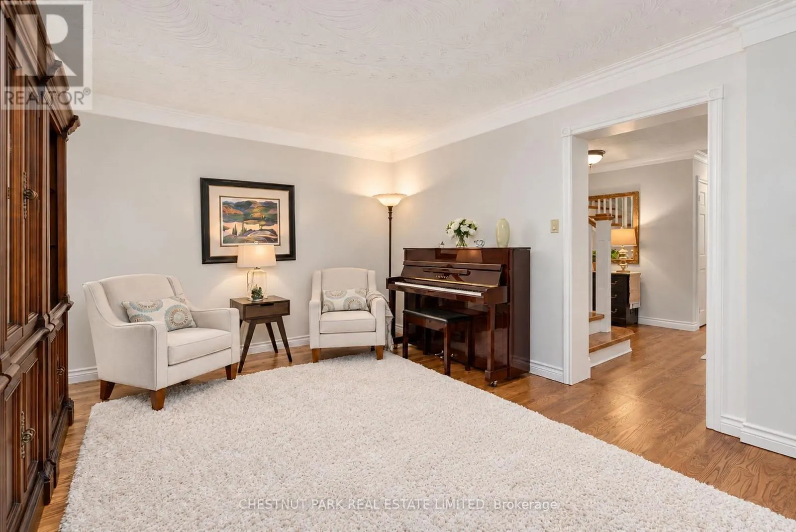 9 MILLS CIRCLE