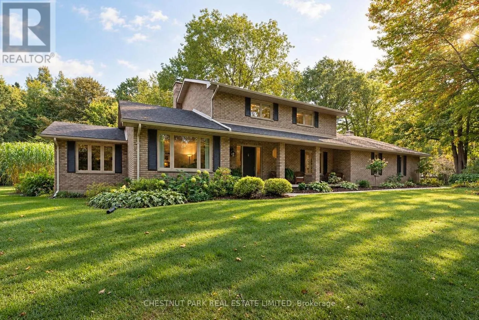9 MILLS CIRCLE