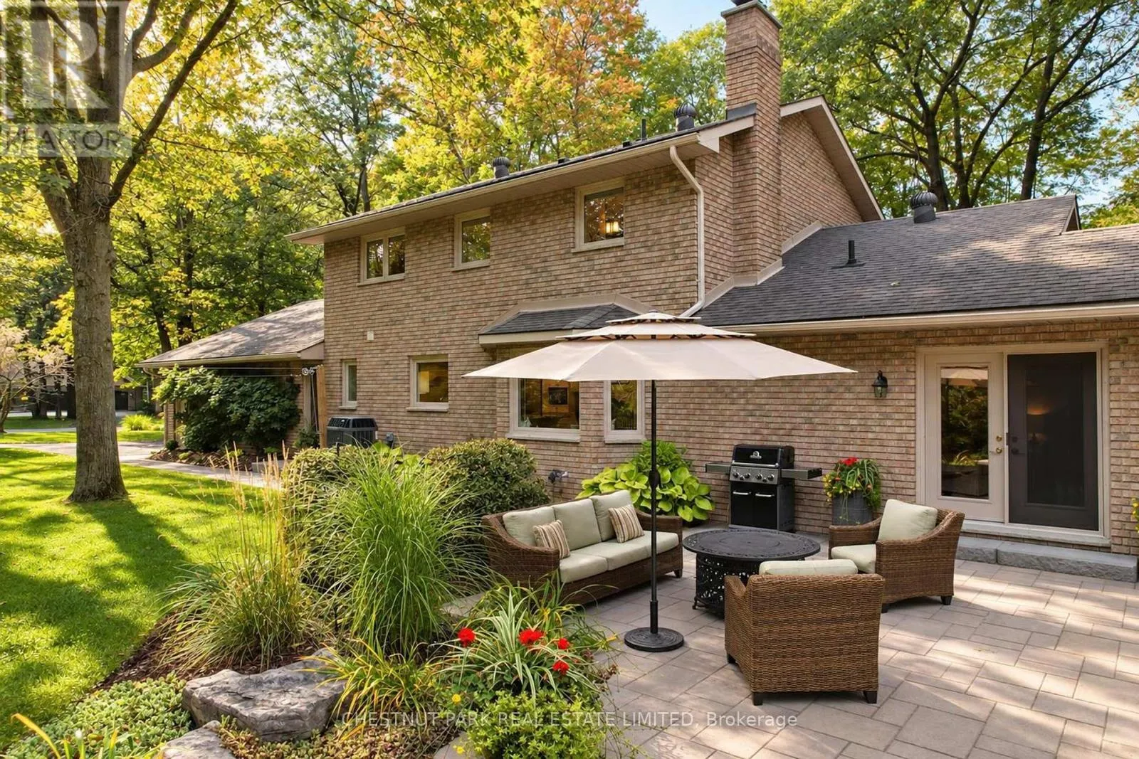 9 MILLS CIRCLE