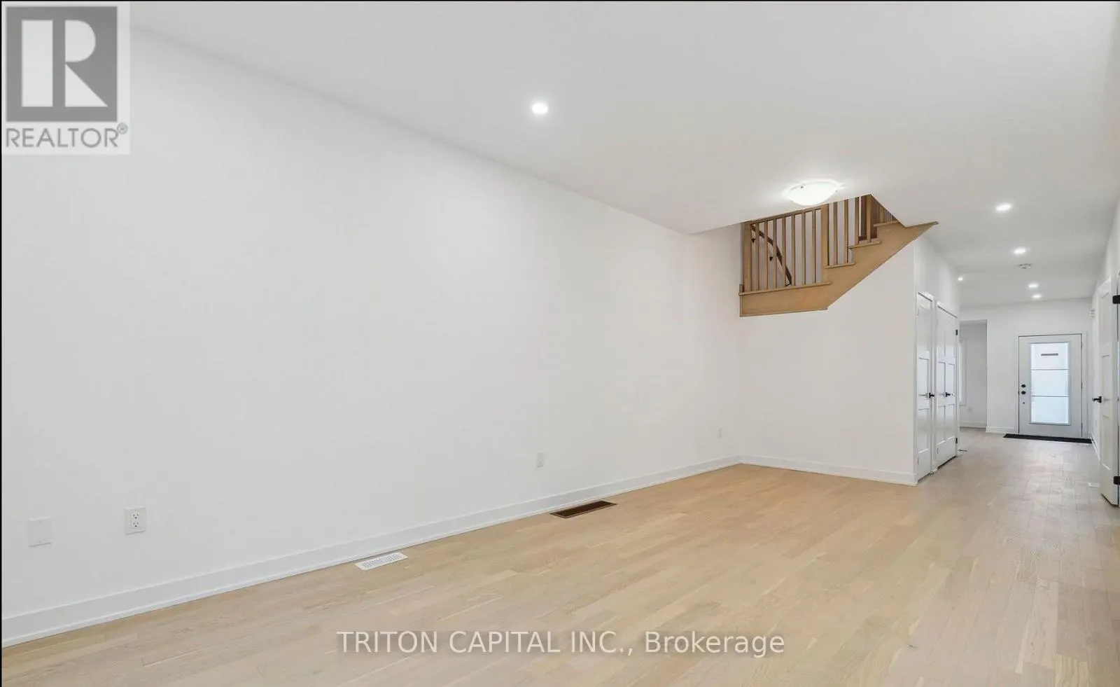 UPPER - 75 WHEATFIELD ROAD