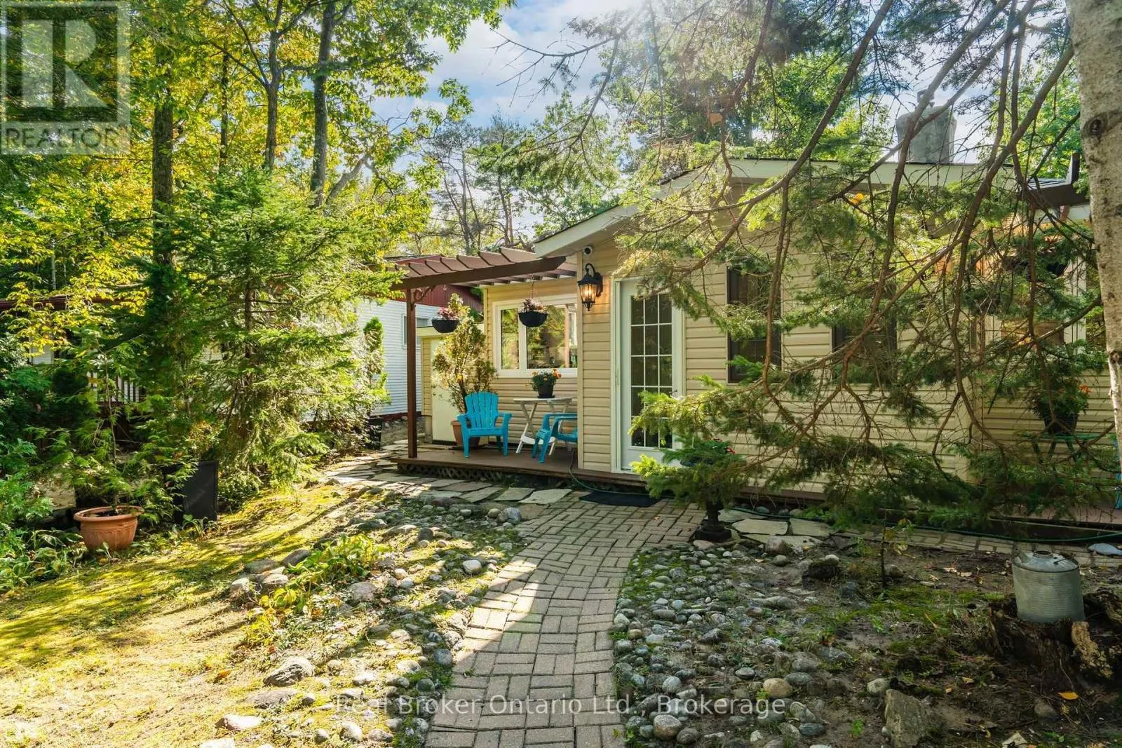 56 BELGROVE CRESCENT