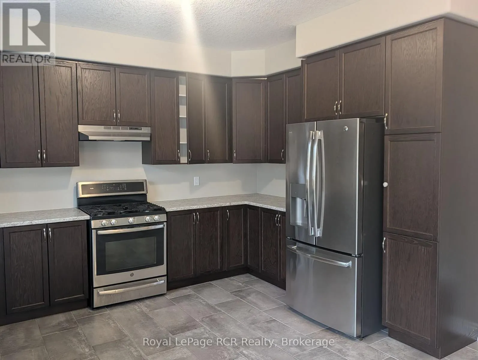89 LOCKERBIE CRESCENT