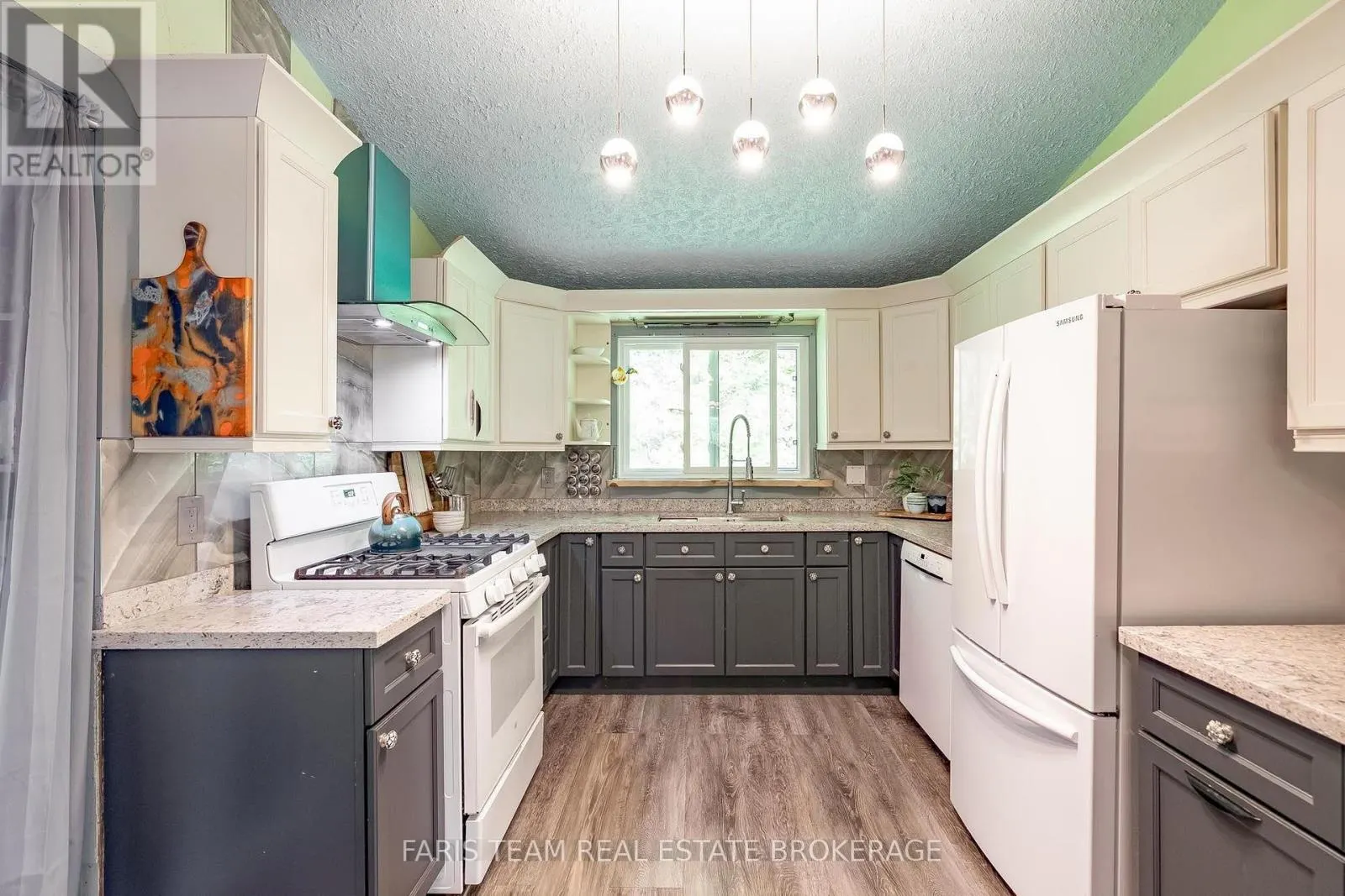 103 SILVER BIRCH DRIVE