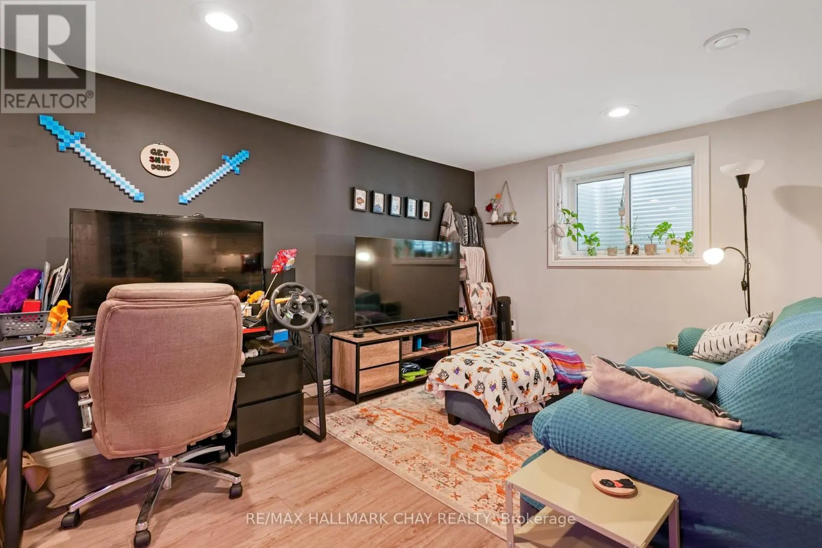LOWER - 11 DAPHNE CRESCENT