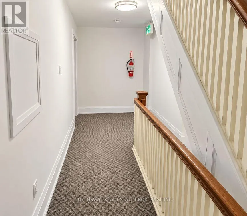 2 - 73 MARY STREET