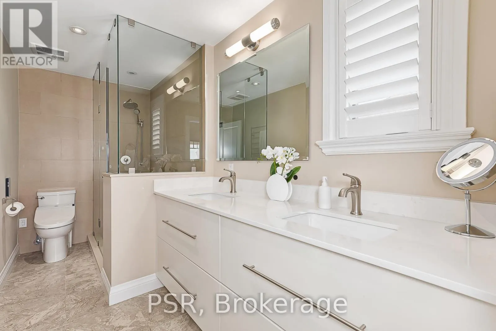 306 - 40 TROTT BOULEVARD #306