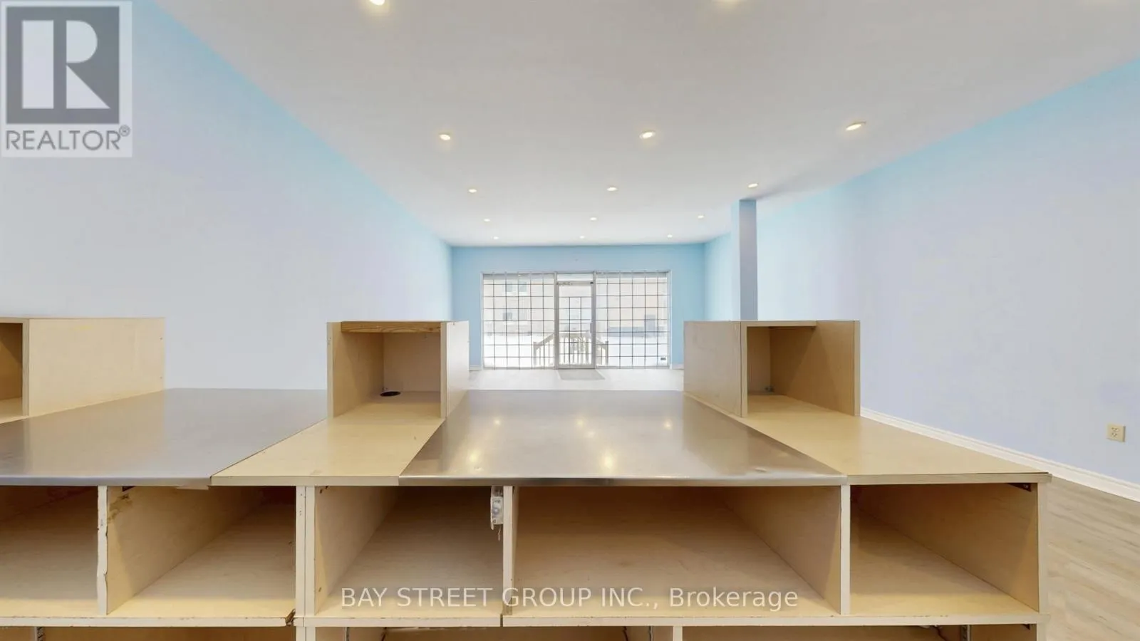 101 - 66 MAPLE AVENUE