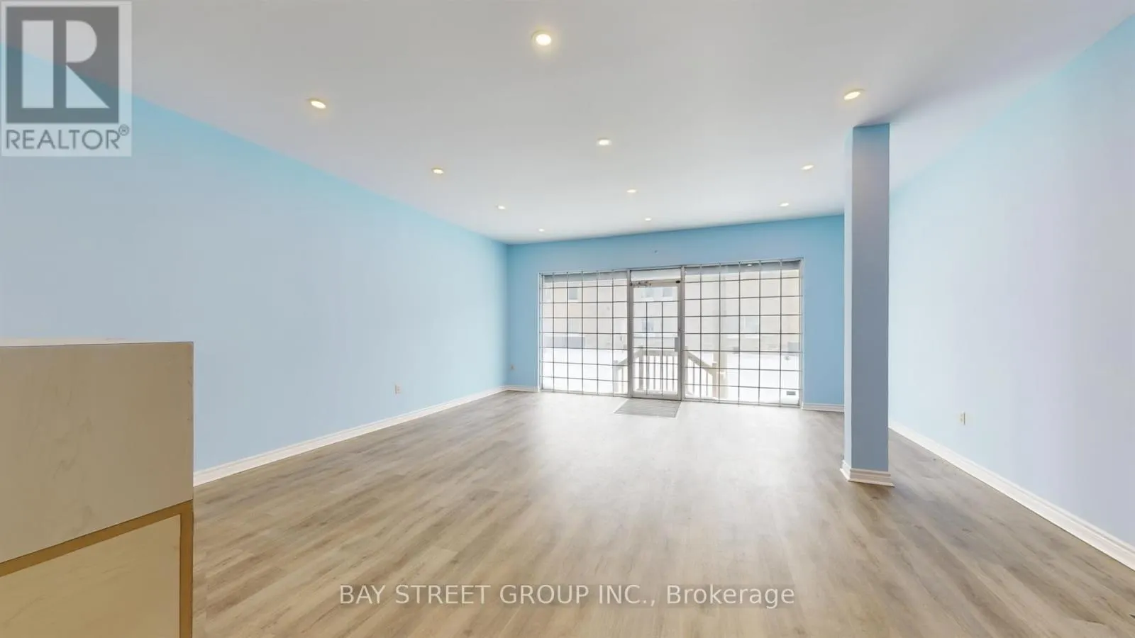 101 - 66 MAPLE AVENUE