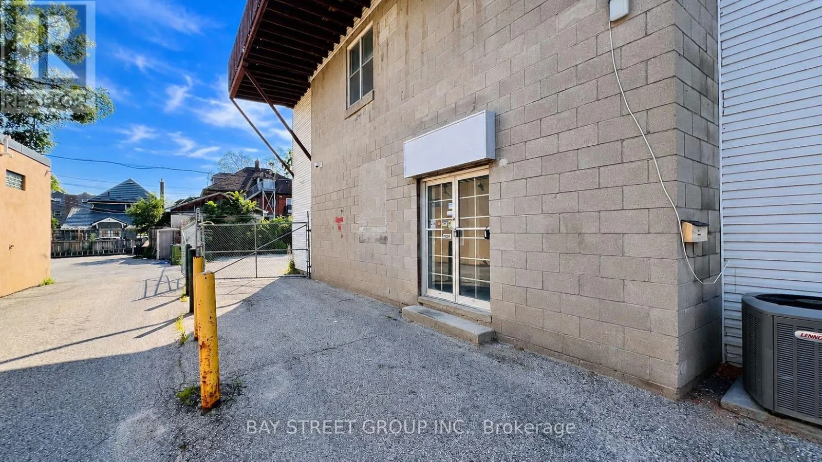 101 - 66 MAPLE AVENUE