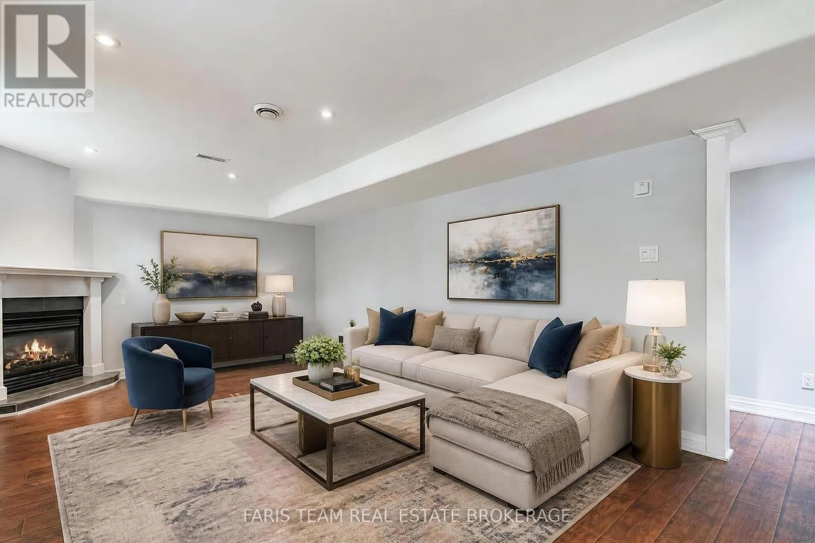 8 PINECONE AVENUE