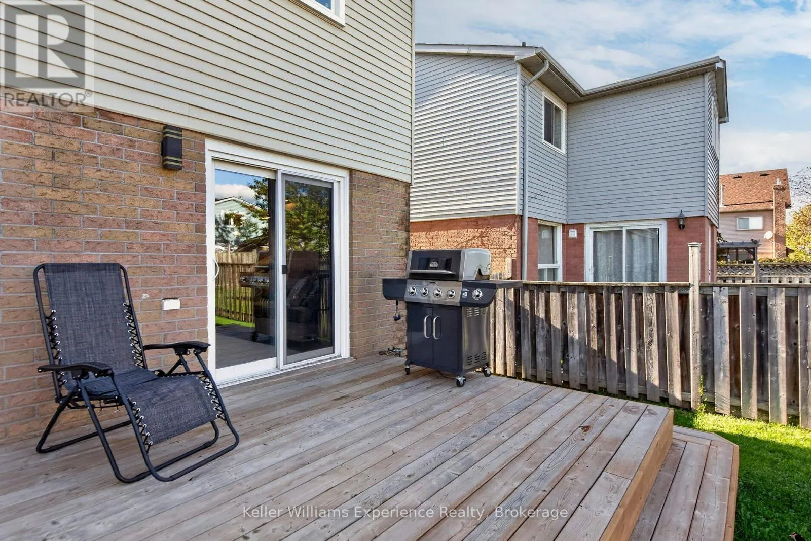 13 LINDSAY COURT