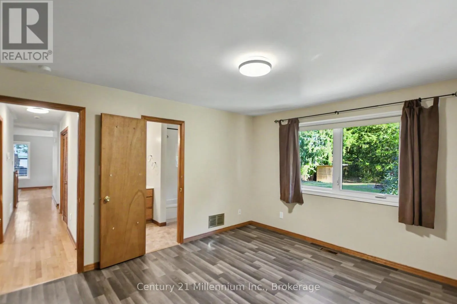 290 WARRINGTON ROAD